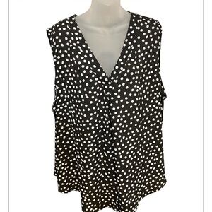Emaline sleevless black and white plus size 2X Sleevless shirt top v neck tank